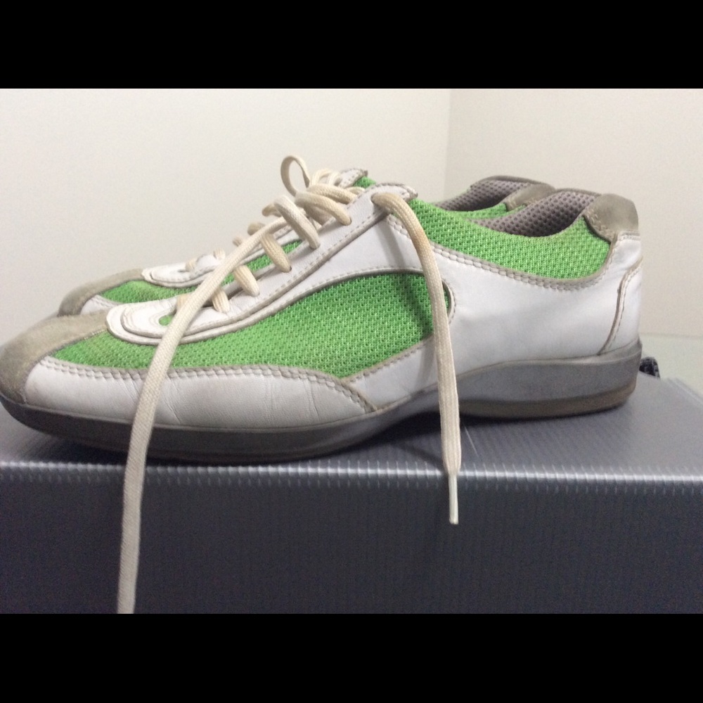 Prada sneakers - Picture 6 of 11